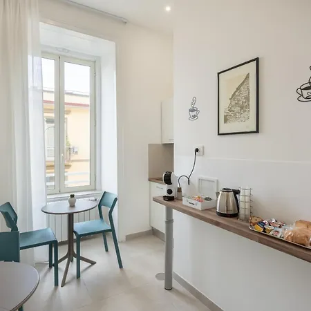 Molly Guest house