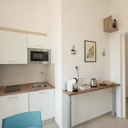 Molly Guest house